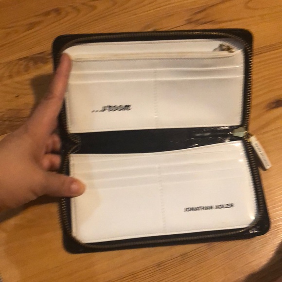 Wallet - Picture 2 of 5